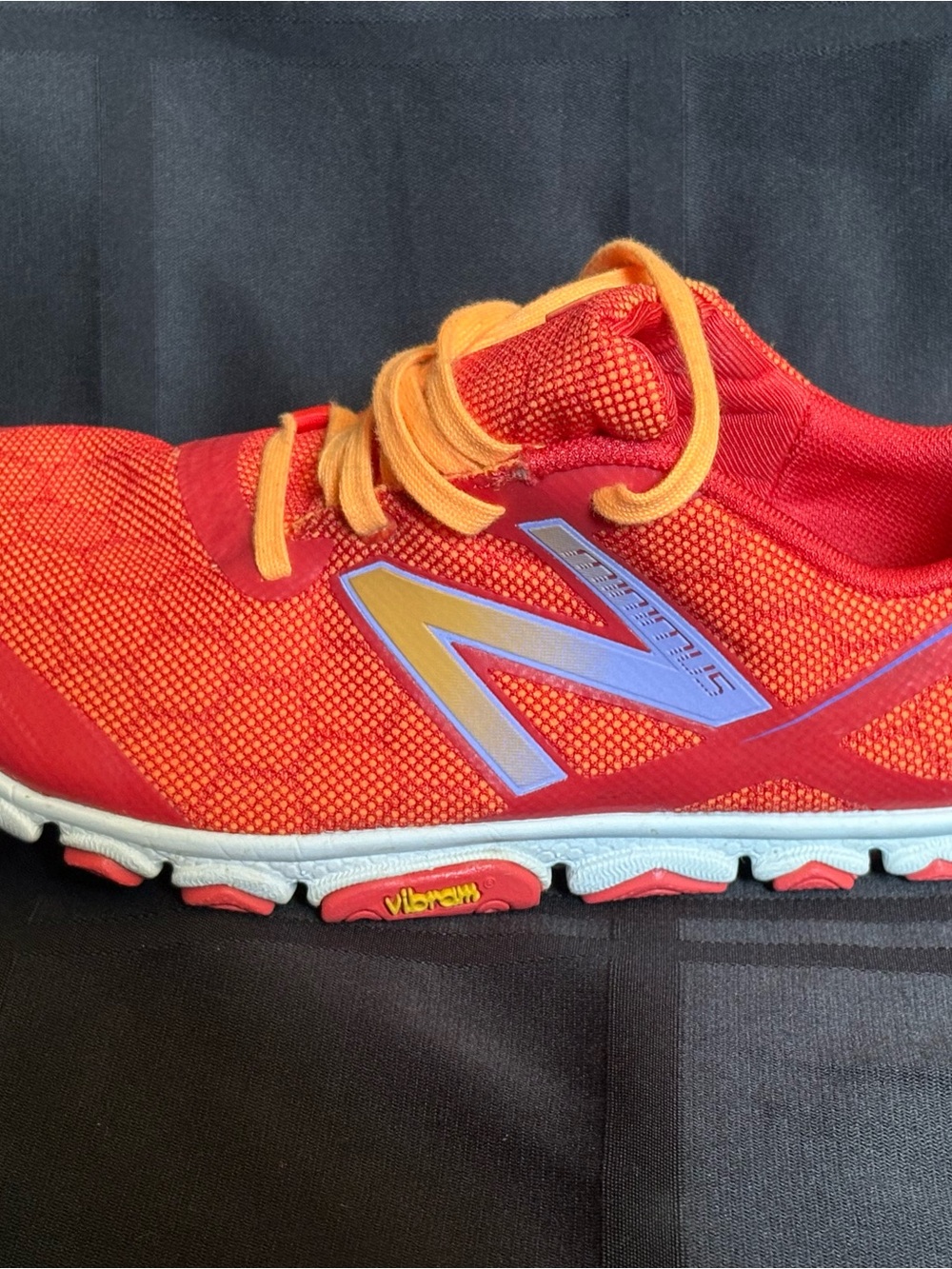 New Balance Minimus 10v2 Women's 8.5B Barefoot Trail Running Shoe Vibram Outsole